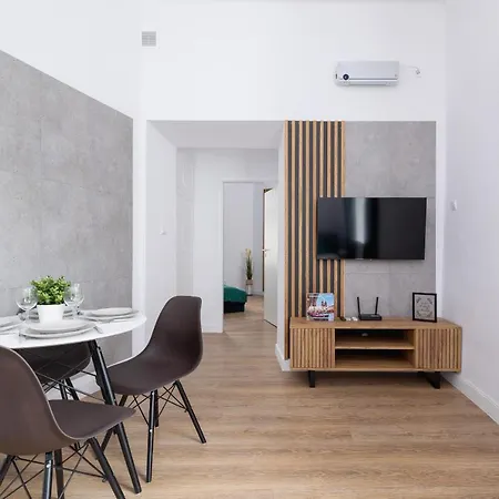 Appartamento Apartament Bulwary Wislane Celna By Renters *