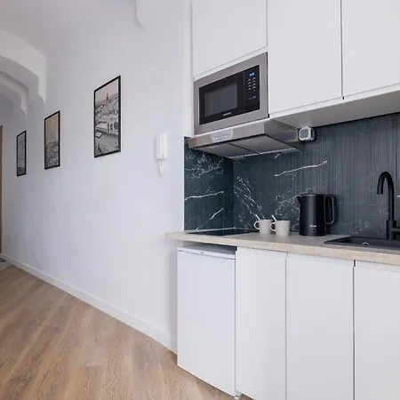 Apartament Bulwary Wislane Celna By Renters Cracovia
